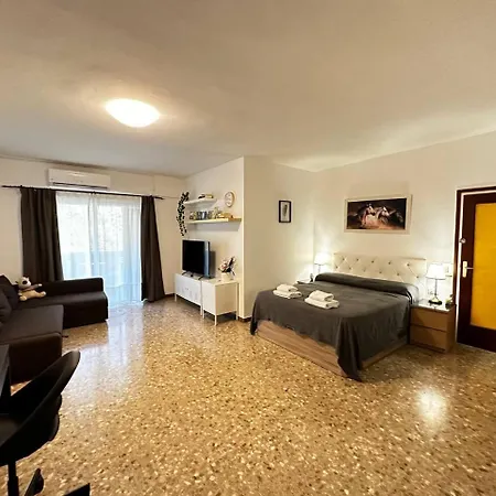Sepulveda Bed & Breakfast